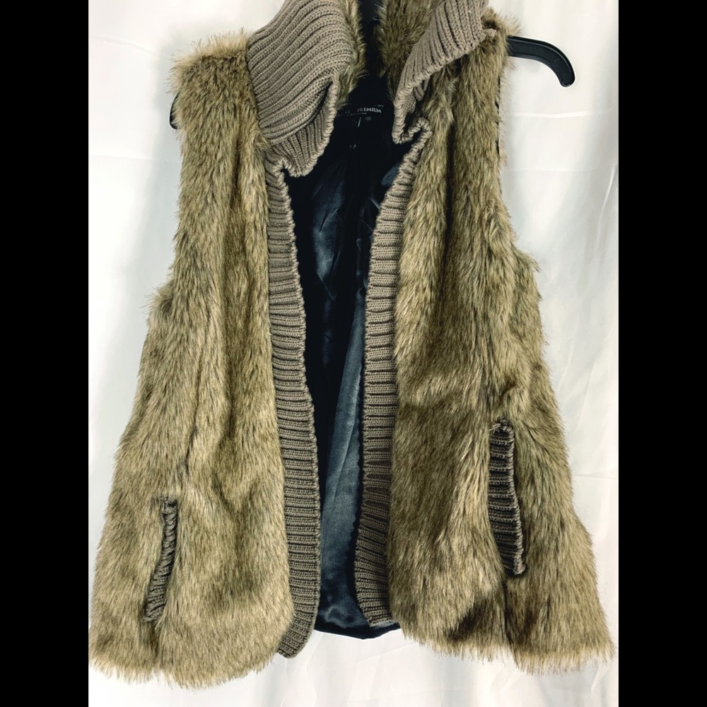 Women’s Ashley Premium Fur Vest